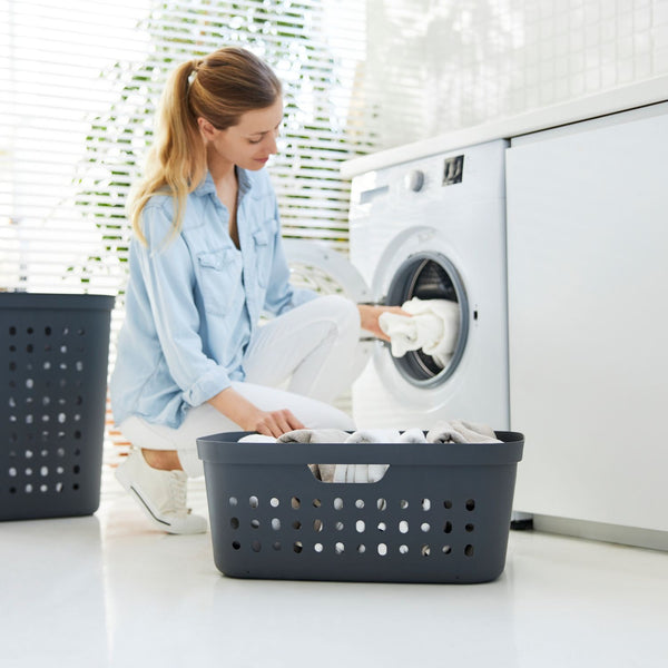 Pachnące pranie z suszarki: Jak zrobić domowe środki zapachowe