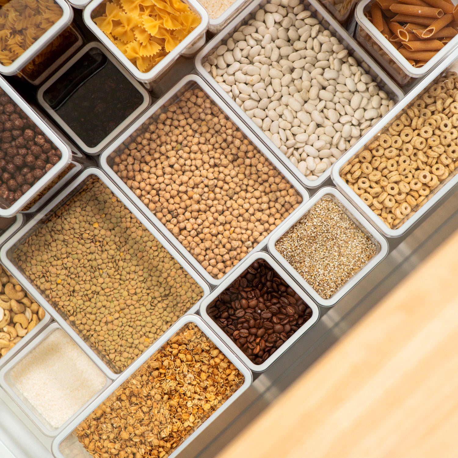 Przechowywanie przypraw w szufladzie