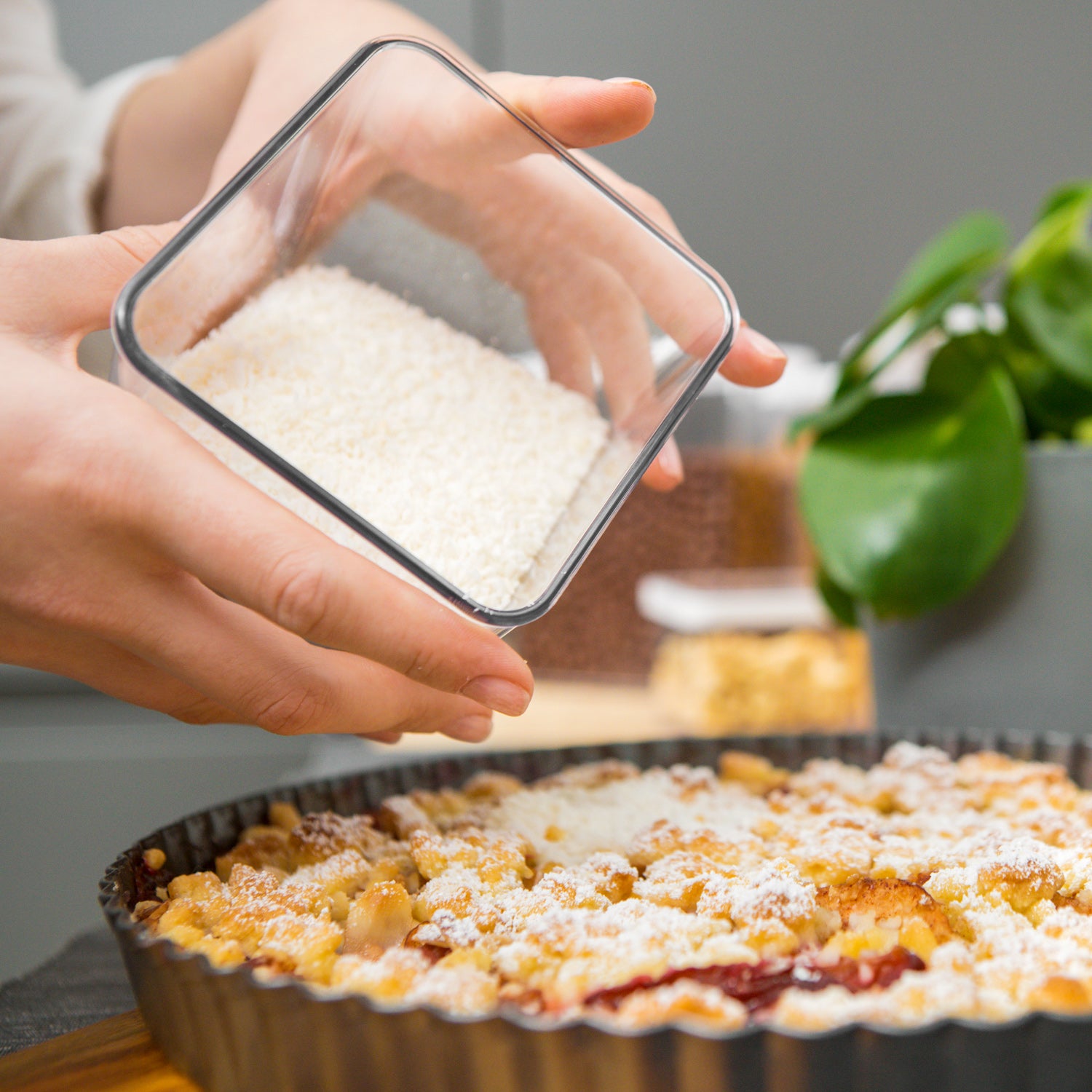 pojemniki na mąkę, cukier i produkty sypkie