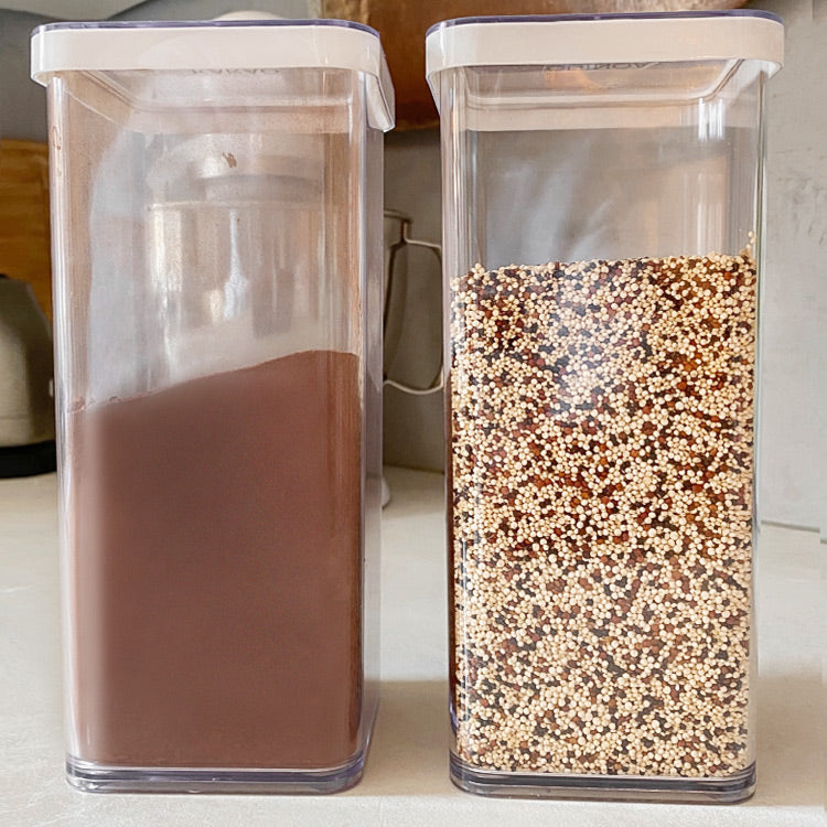 Plastikowe pudełka do sypkich rzeczy