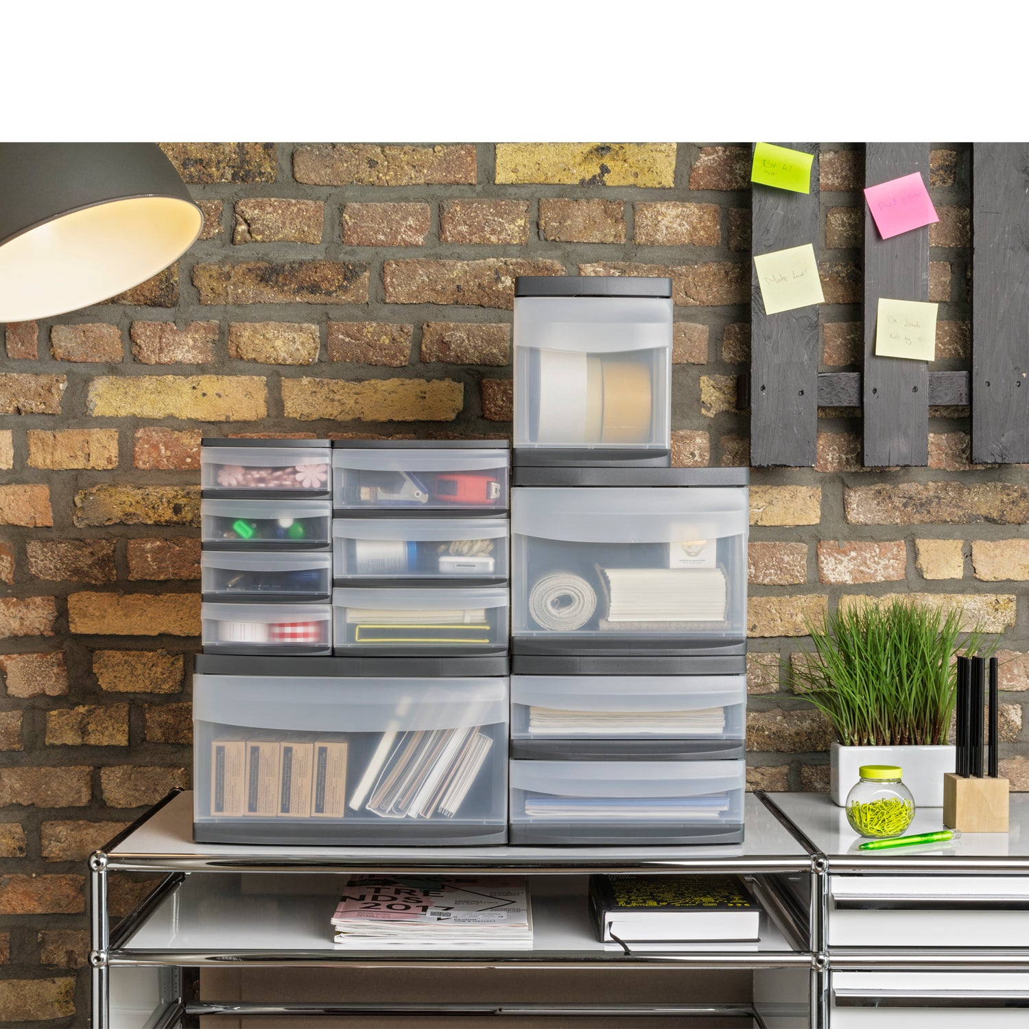 Pudełka na dokumenty sprawdzą się nie tylko wtedy jeśli prowadzisz firmę i musisz zbierać faktury.